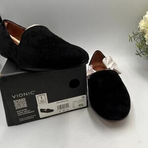 Vionic Willa Black Suede Flat Slip-On Comfort Shoe Women's size 8 New